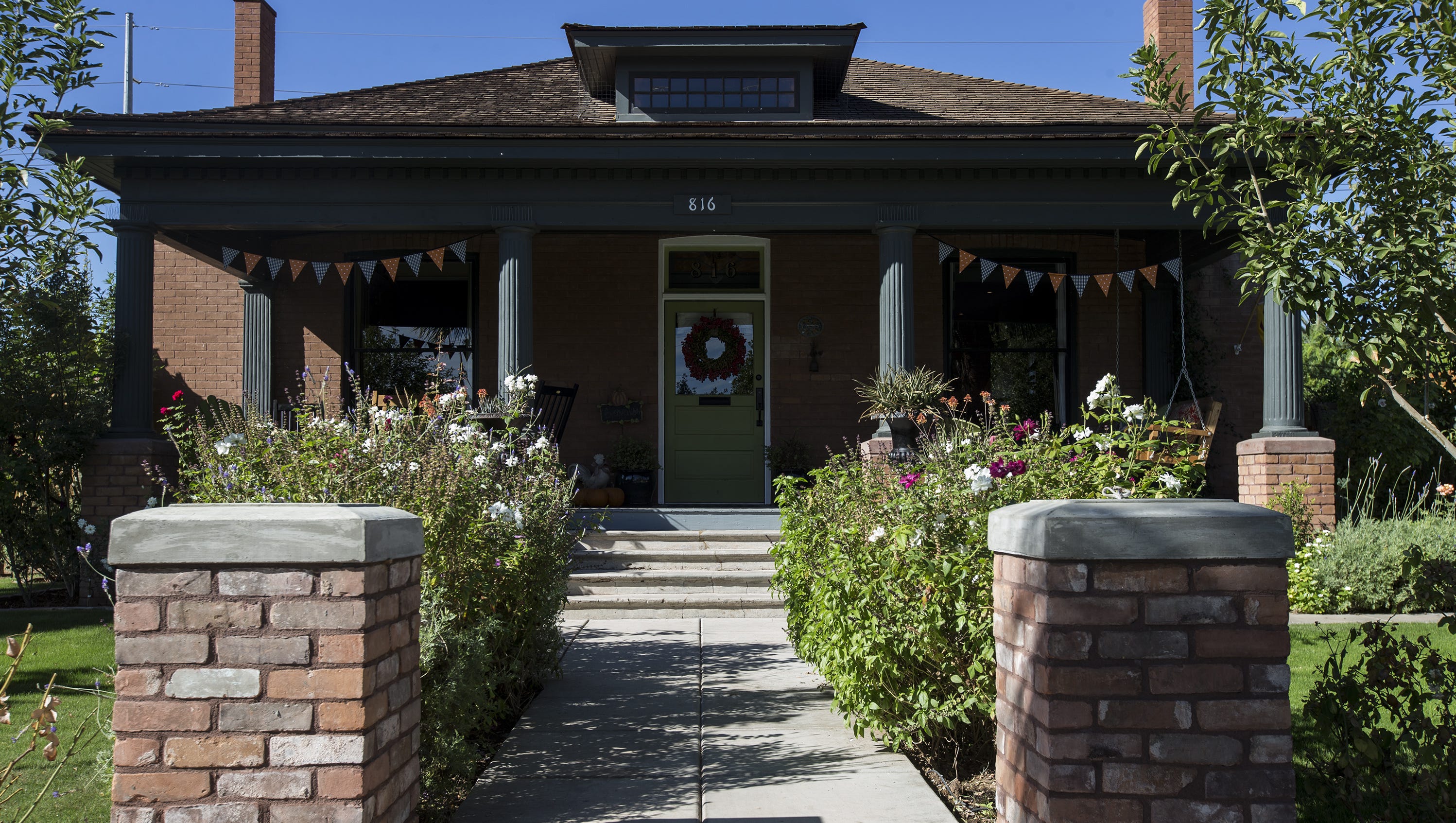 COOL HOME