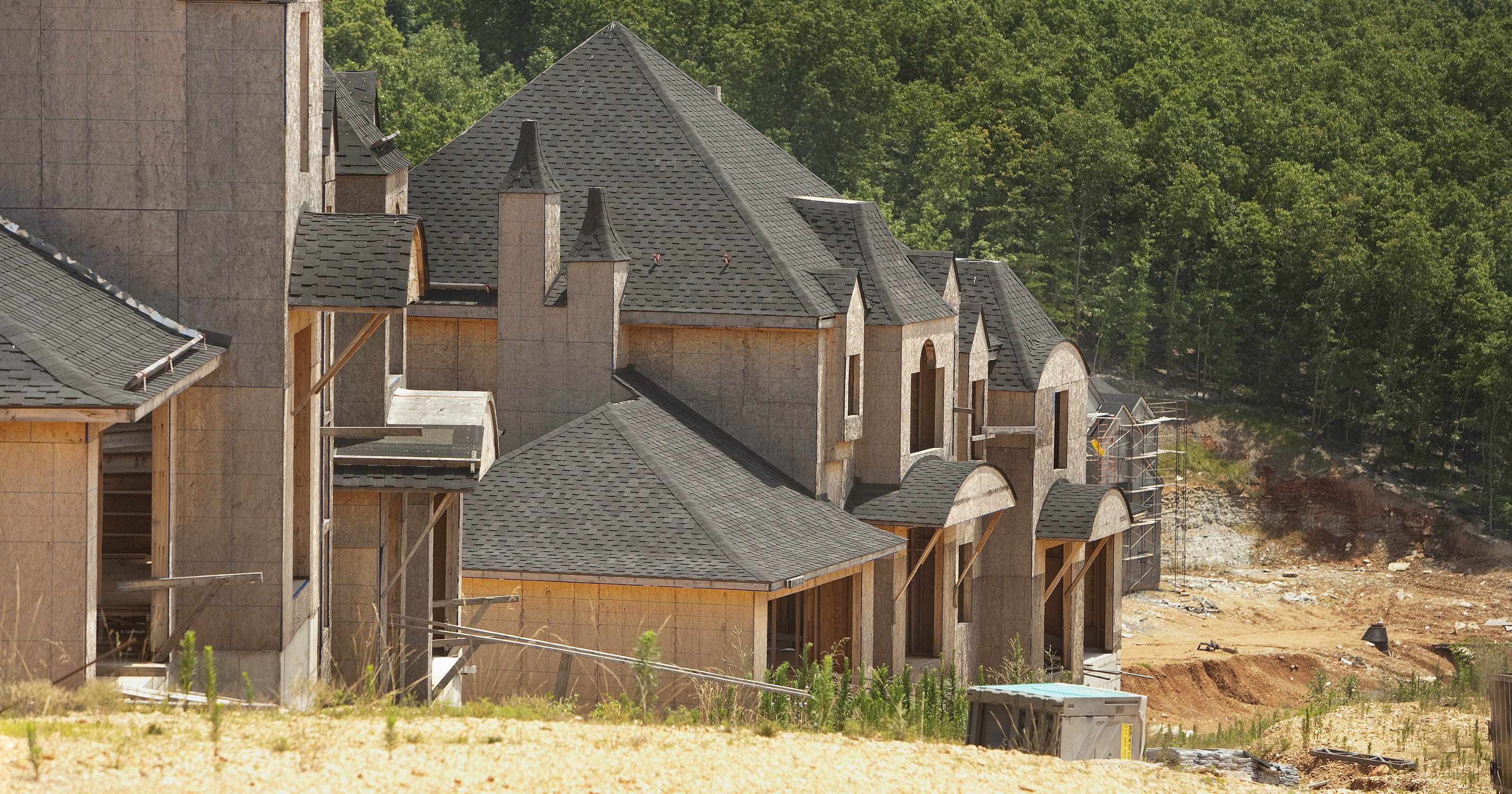 'Abandoned McMansions': Video shows what unfinished resort near Branson