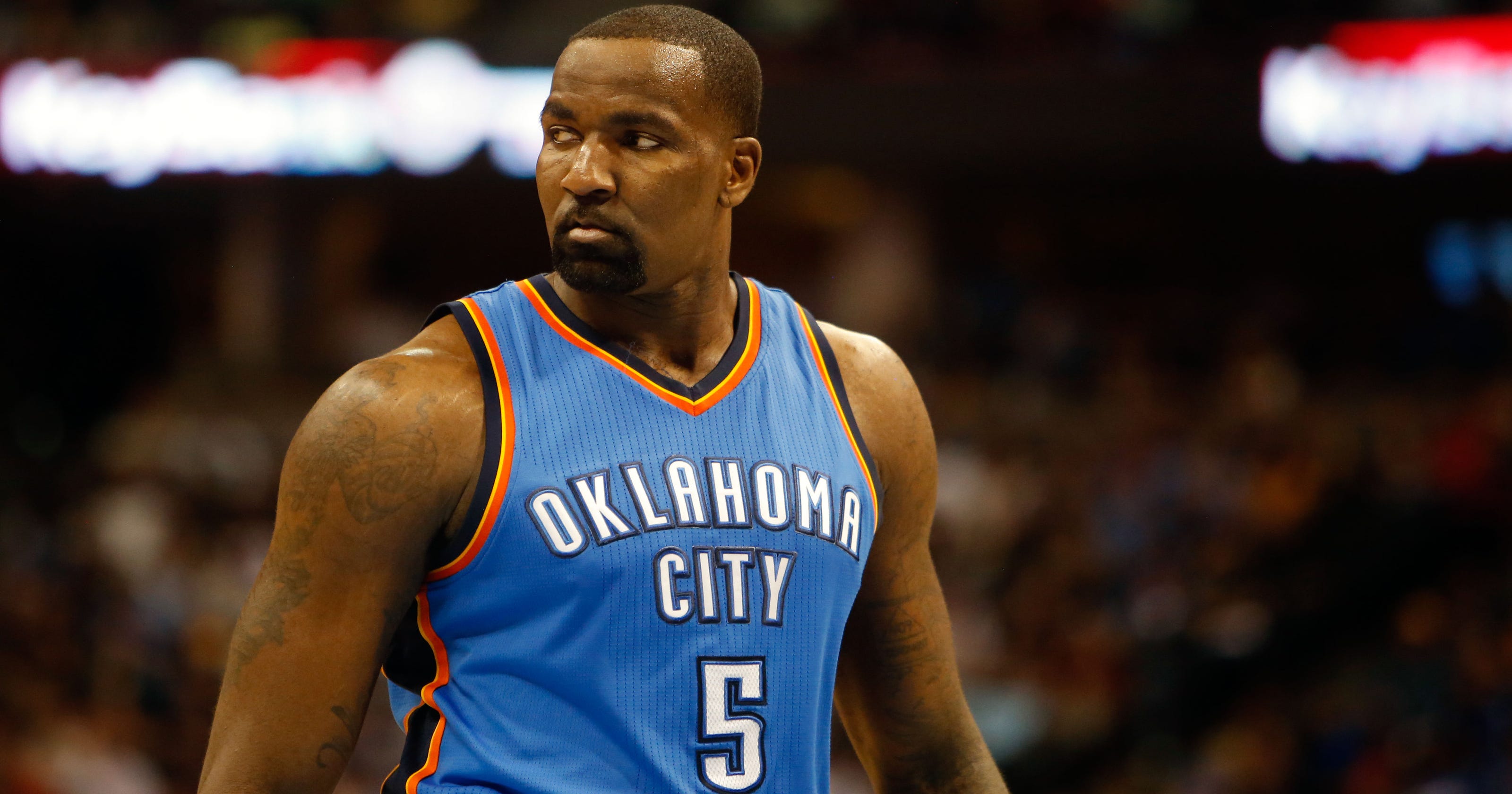 Kendrick Perkins plans to sign with Cleveland Cavaliers