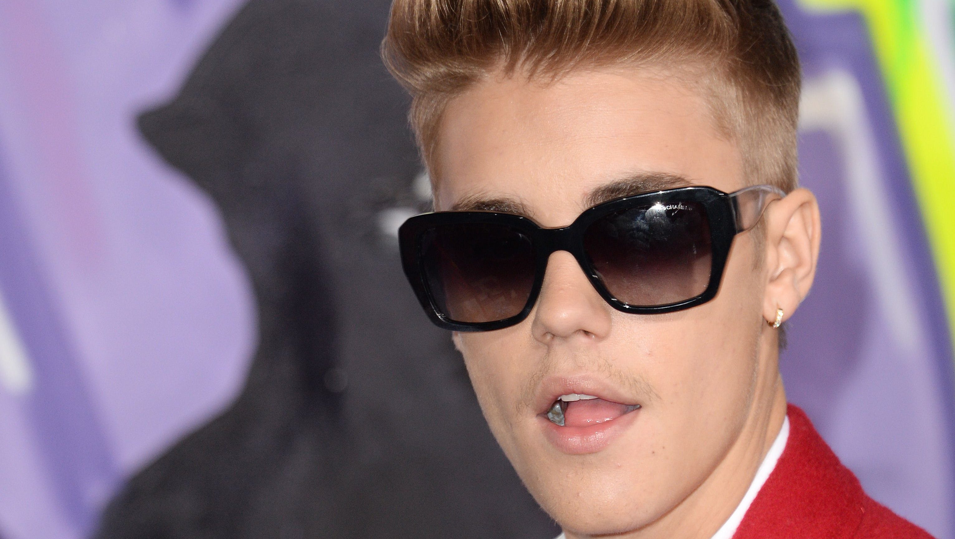 Justin Bieber has reached 'point of alarm,' experts say