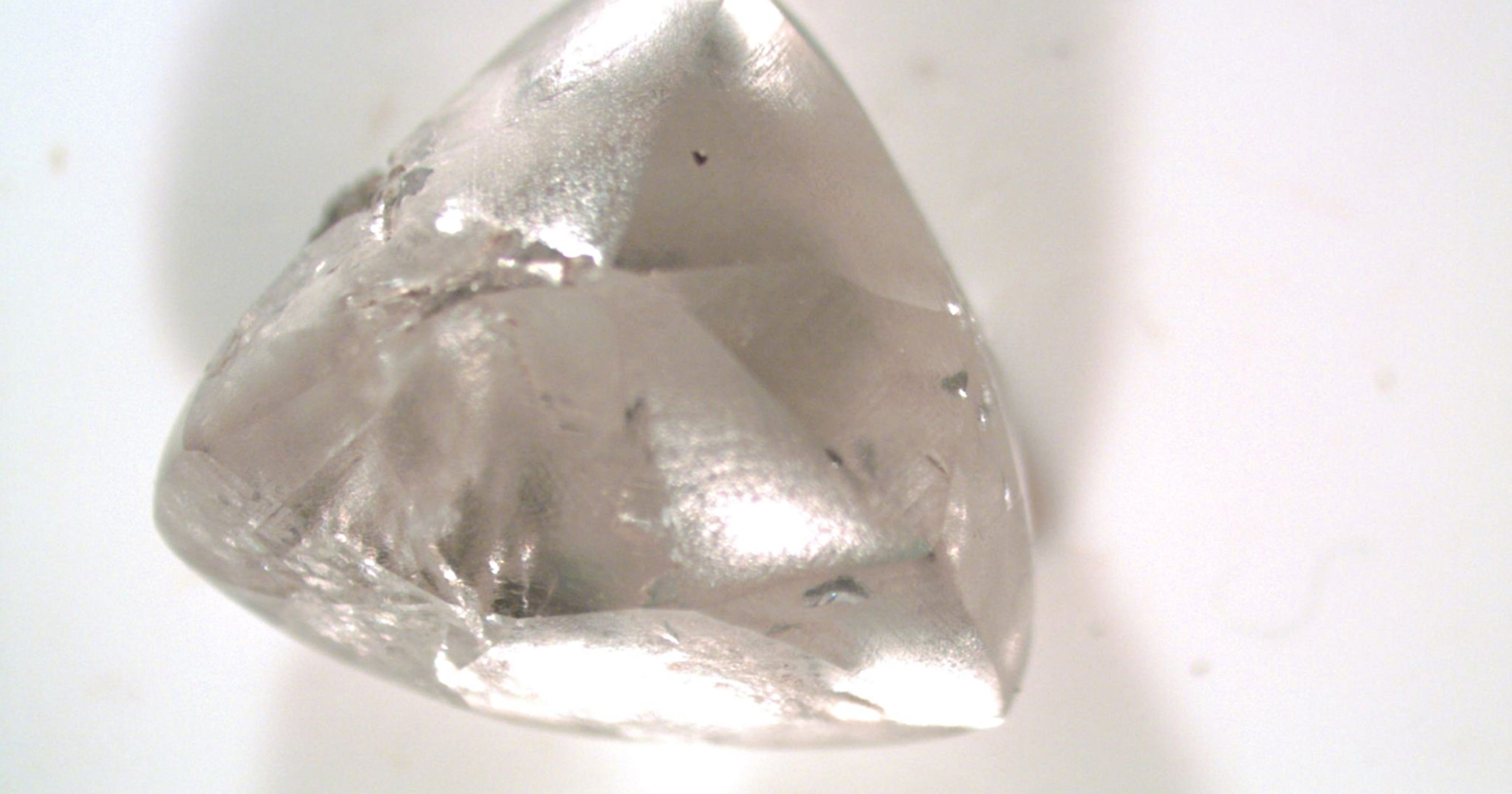 Jackpot! Dad and daughter find 2 carat diamond at Arkansas park3200 x 1680