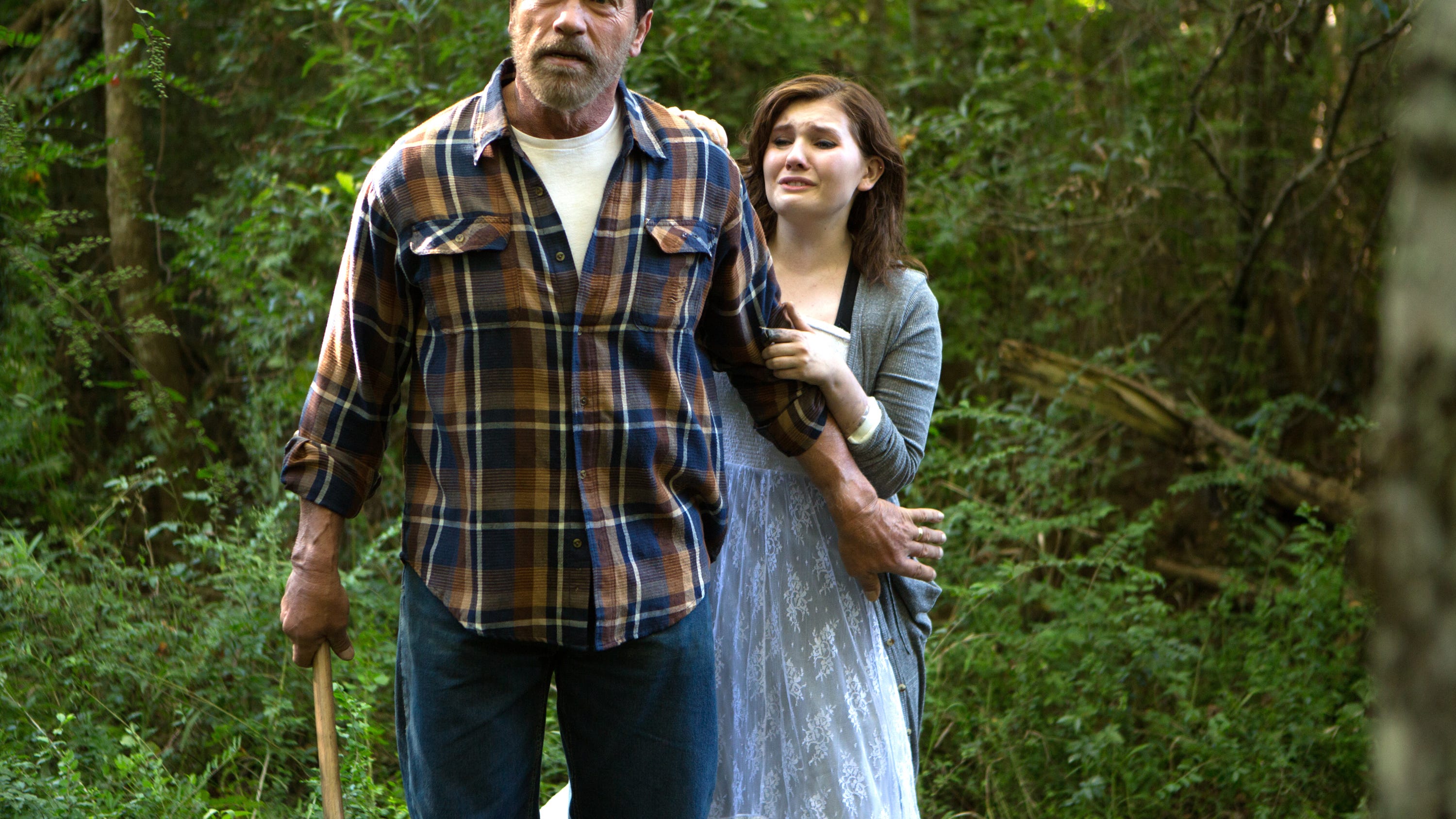 5 surprising things Arnold Schwarzenegger does in movie 'Maggie'