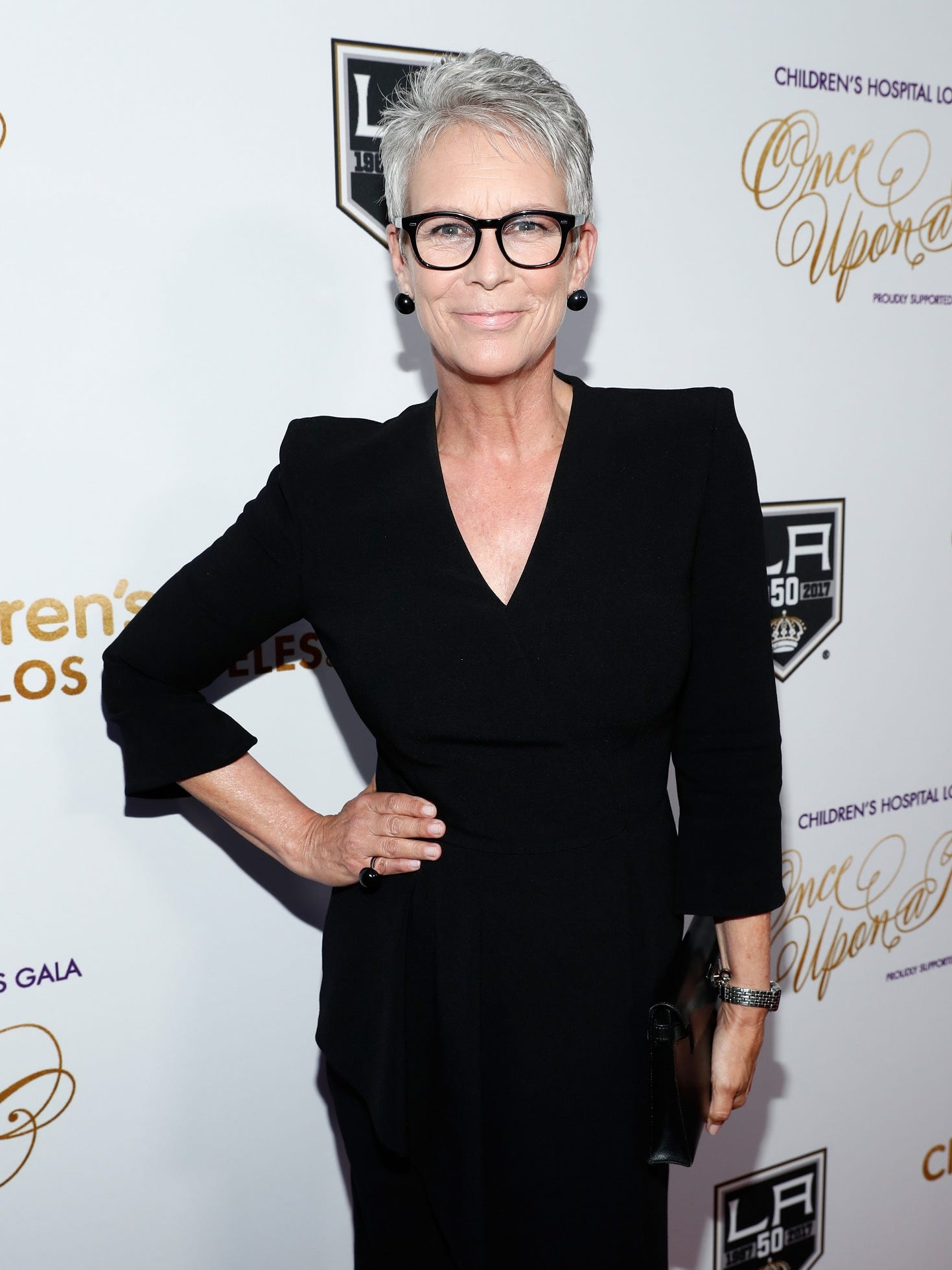 Jamie Lee Curtis Calls Eliza Dushku S Accusation A Horrific Reality
