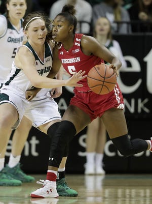 Wisconsin Badgers guard Roichelle Marble (5) has transferred to CSU.
