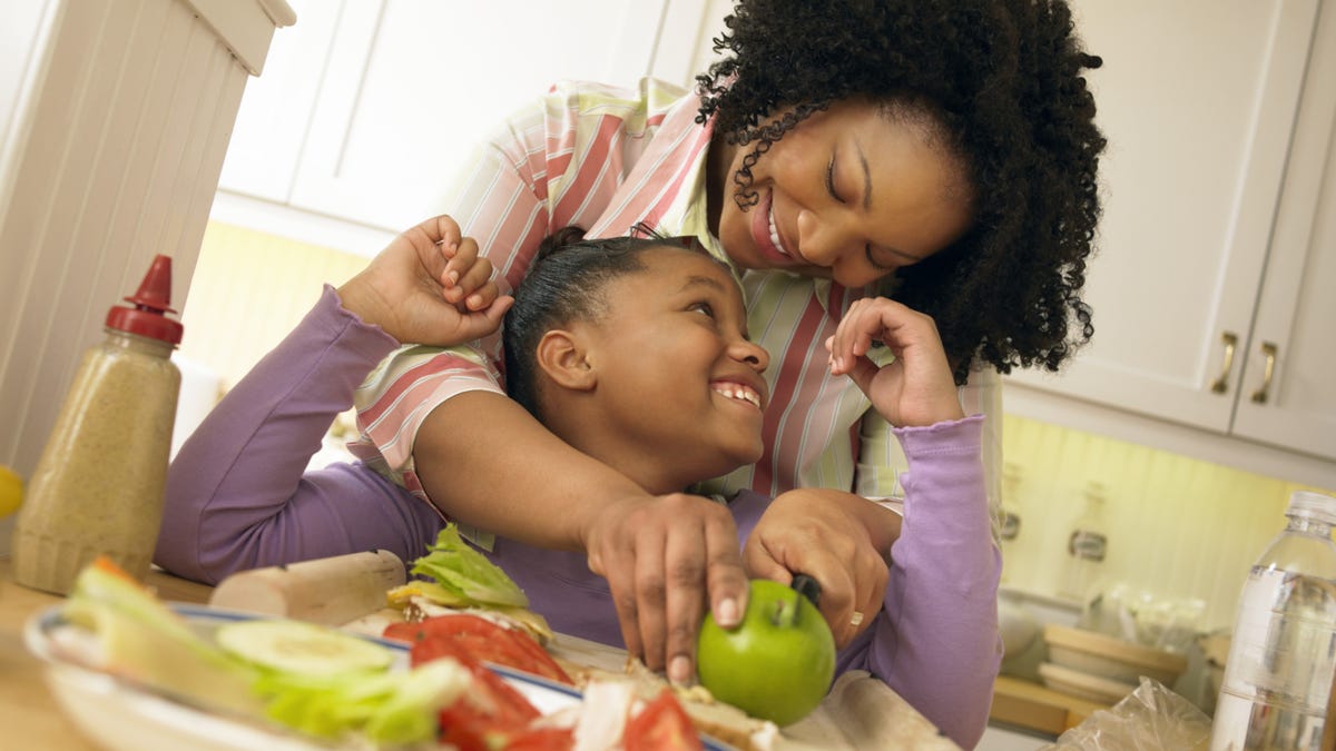 Follow these guidelines for your child’s best nutrition, health