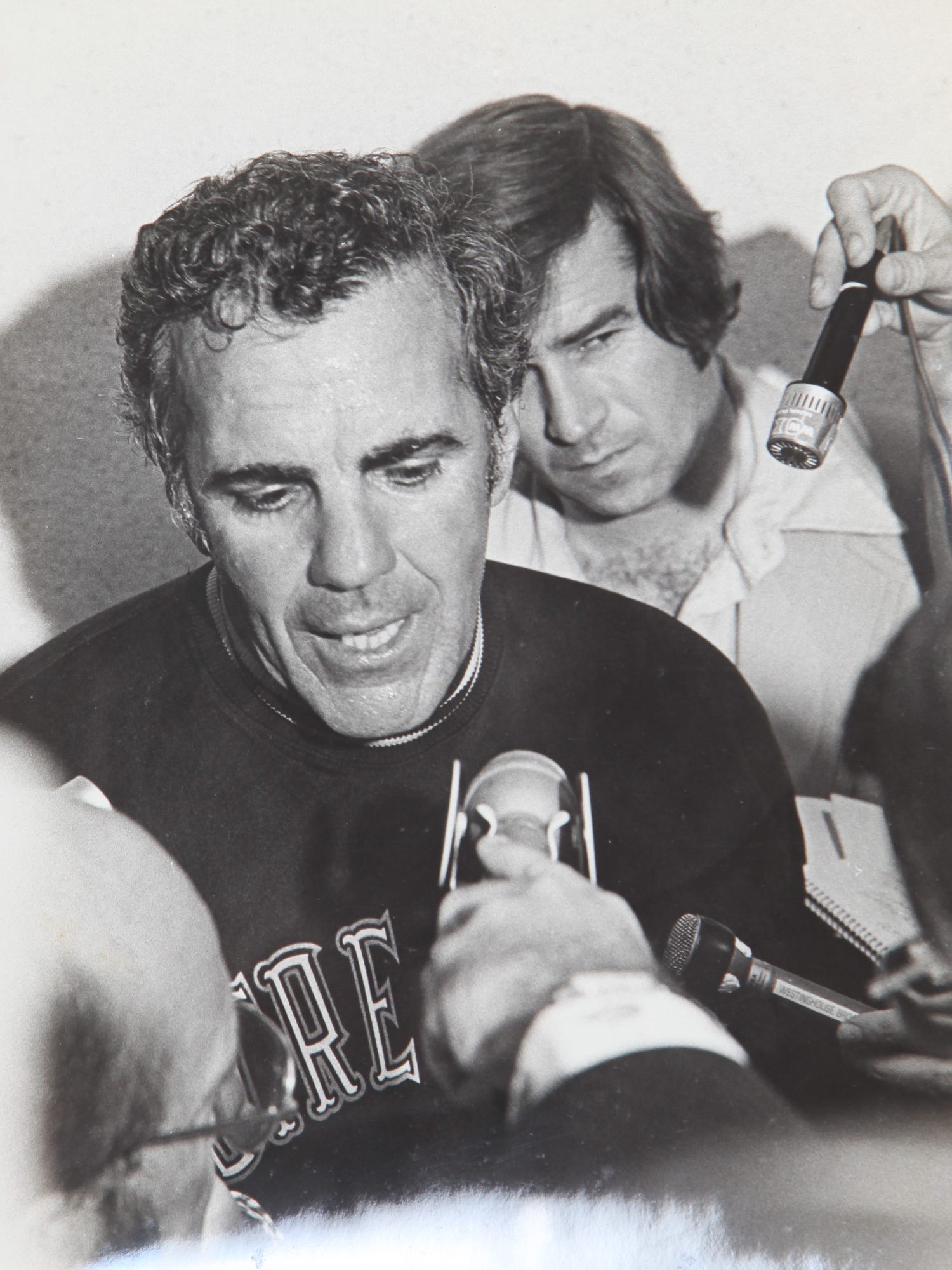 Ara Parseghian Former Notre Dame Coach And Marco Island Resident