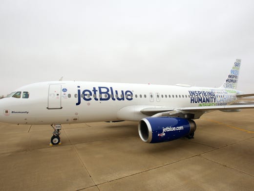 JetBlue paints Airbus A320 in colors of New York City police
