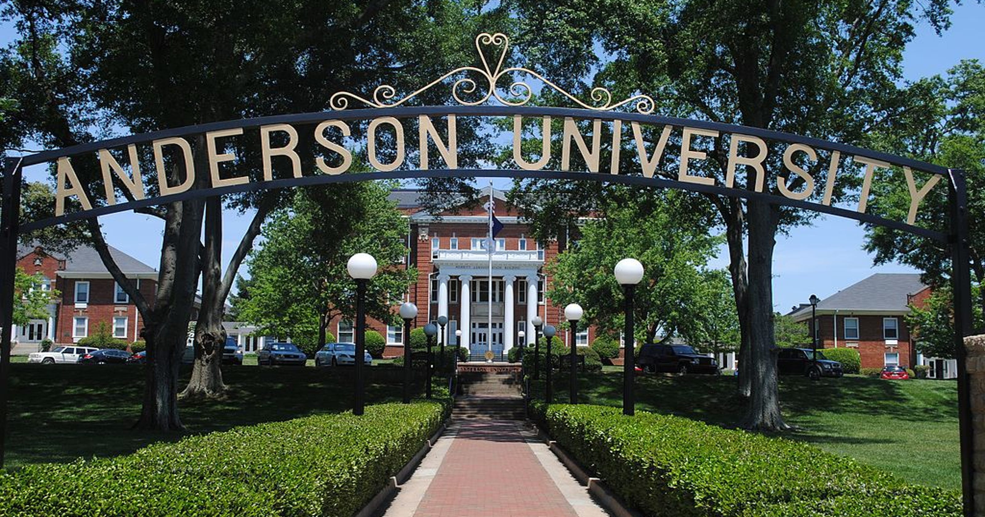 Anderson University receives 1 million to fund 3550 scholarships Anderson University receives 1 million to fund 3550 scholarships