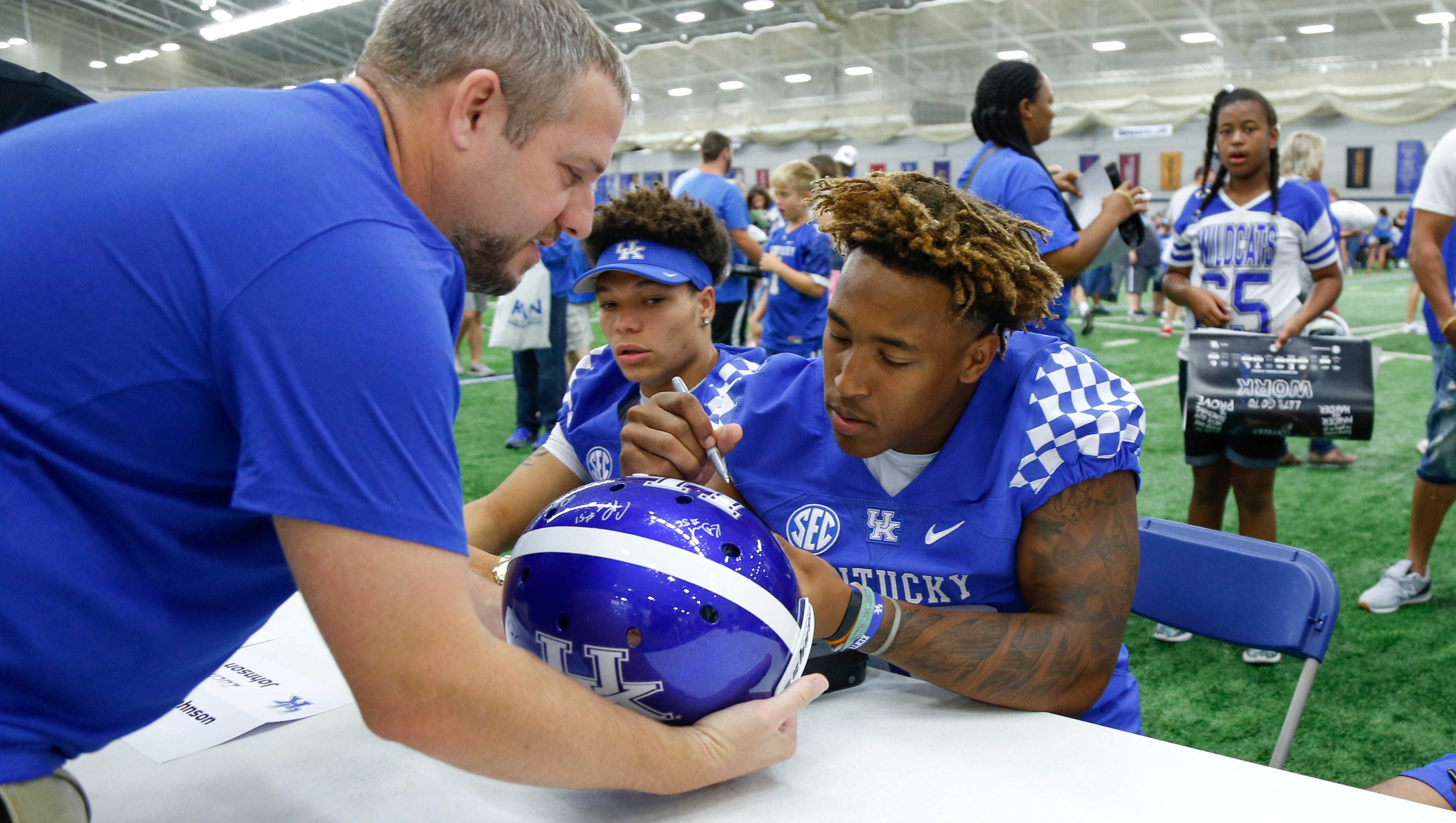 Kentucky Football Ranking Uk S Top 10 Players For 2017 Season