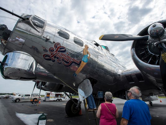 Wallpaper Wwii Era Plane At Salisbury Airport Free HD