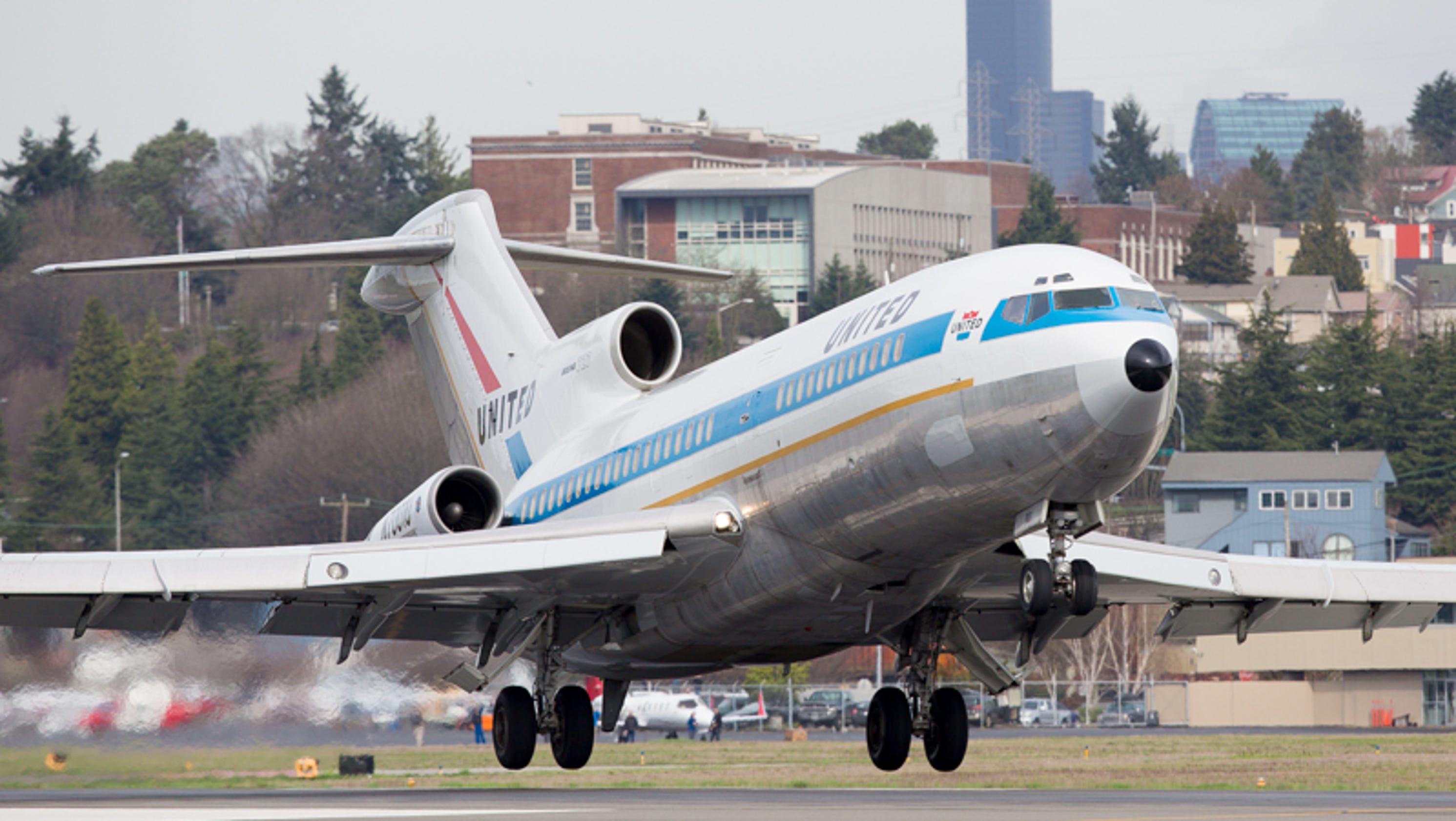 World s First 727 Makes Its Final Flight