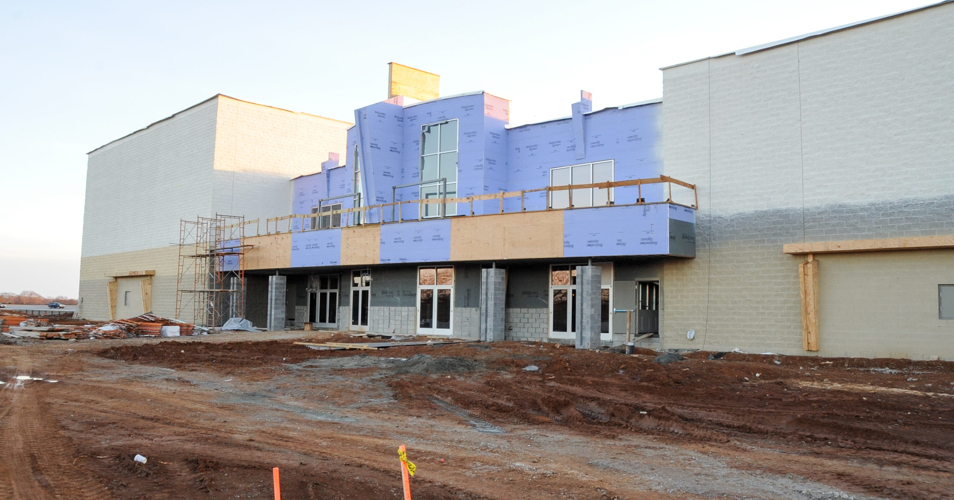 New Spring Hill movie theater set to open this summer