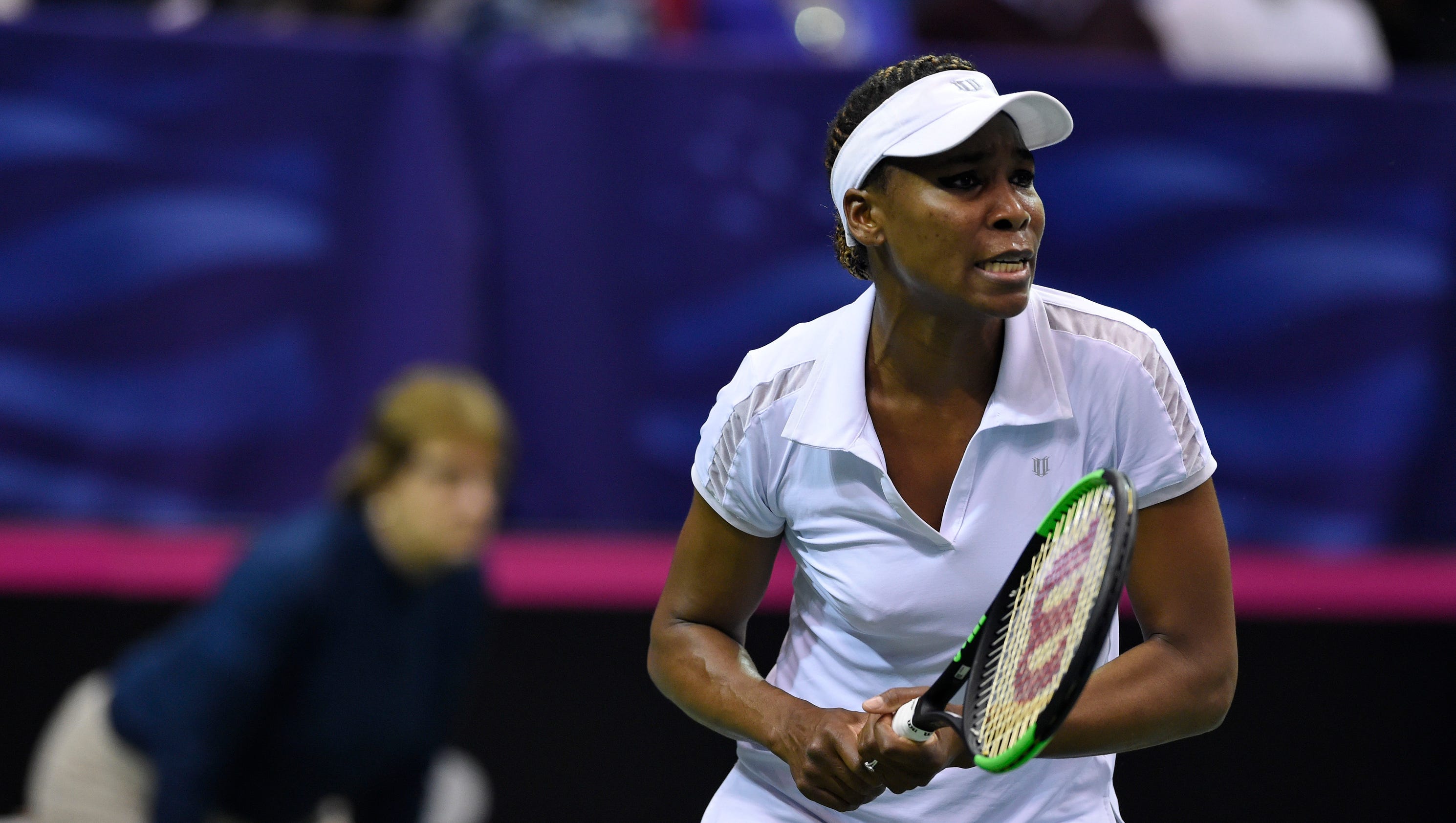 Venus Williams, CoCo Vandeweghe give USA 2-0 lead at Fed Cup
