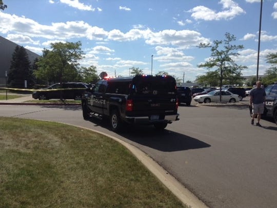 1 Shot Cars Damaged Outside Warren Auto Supplier