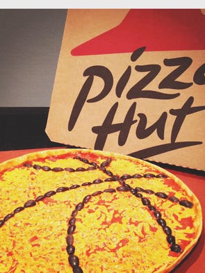 Pizza hut pr menu Why buy store bought pizza dough or frozen pizza when you can make this easy Bread Machine Pizza Dough Recipe at home! With just 5 ingredients you probably already have in your kitchen, you can have fresh, homemade pizza!