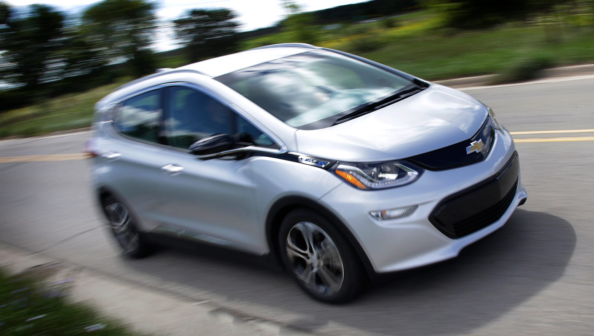 Bolt recall GM's Chevy recalls EVs because batteries may cause fire