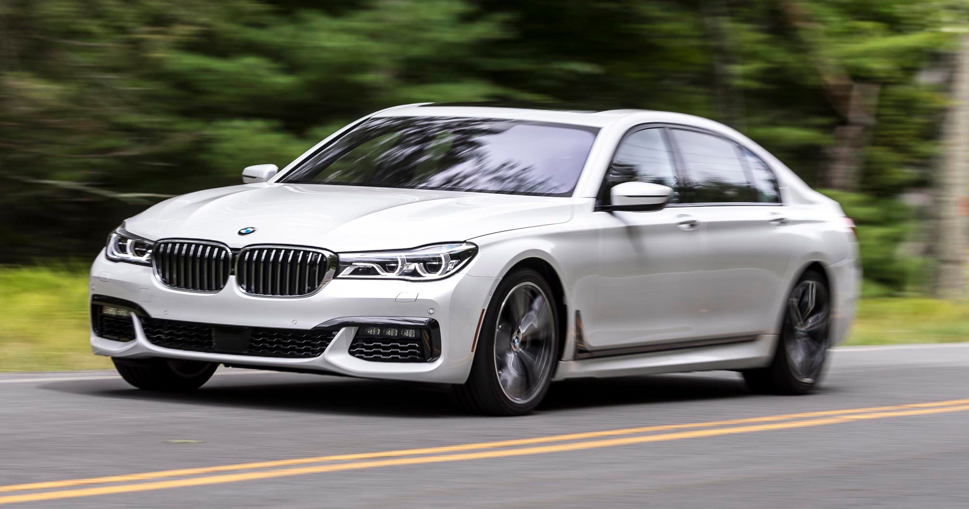 Review Bmw 750i Xdrive Scores With Luxury Simplicity