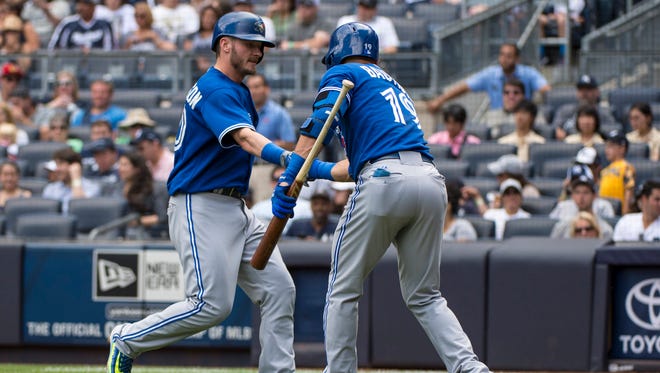 Blue Jays Sweep Yankees Within 1 Games Of First In Al East