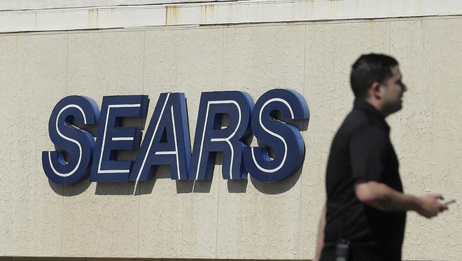 Sears is closing another 72 stores after reporting a first-quarter losses and plunging sales.