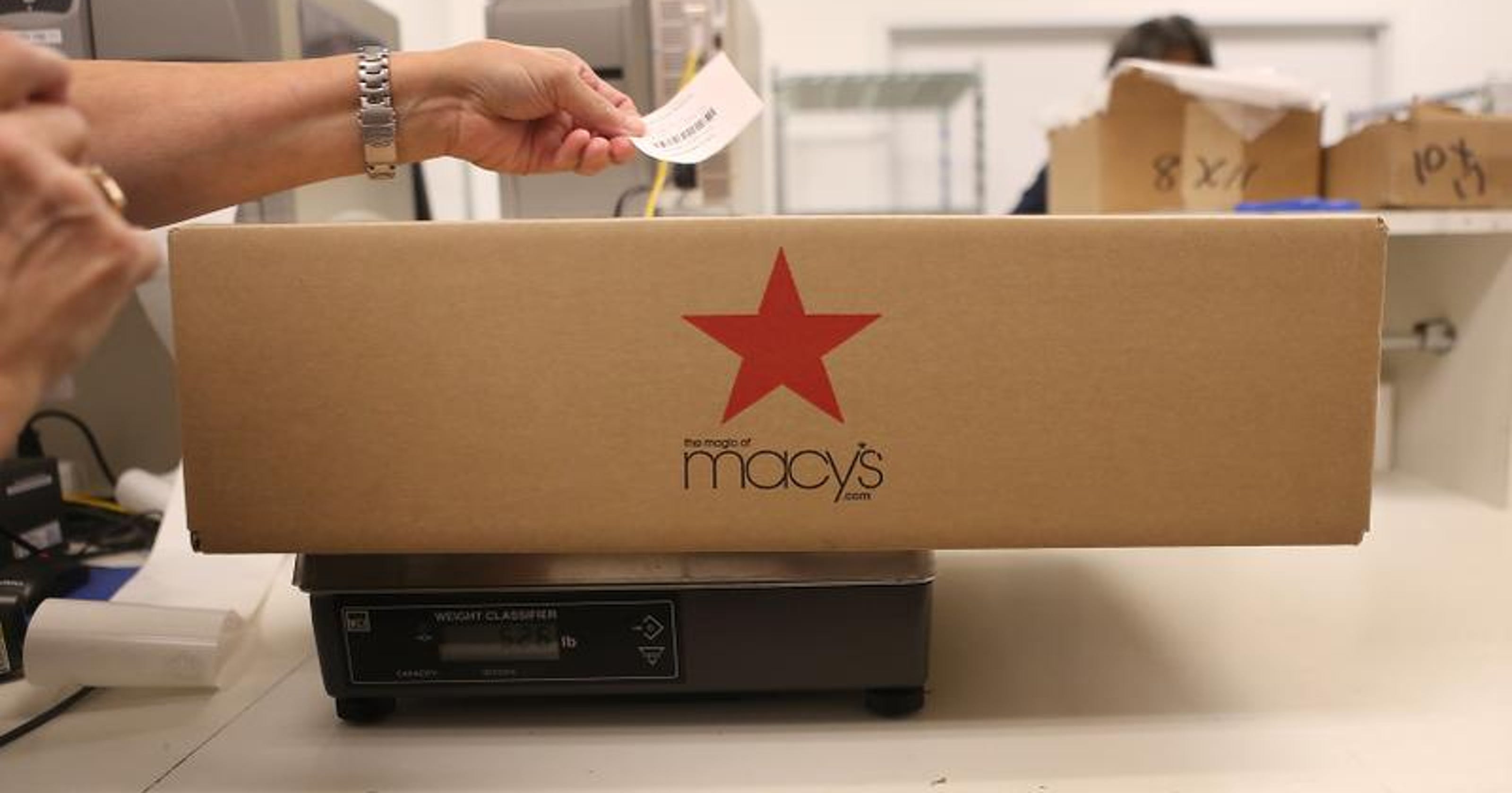 Macy’s to offer online ordering for instore pickup