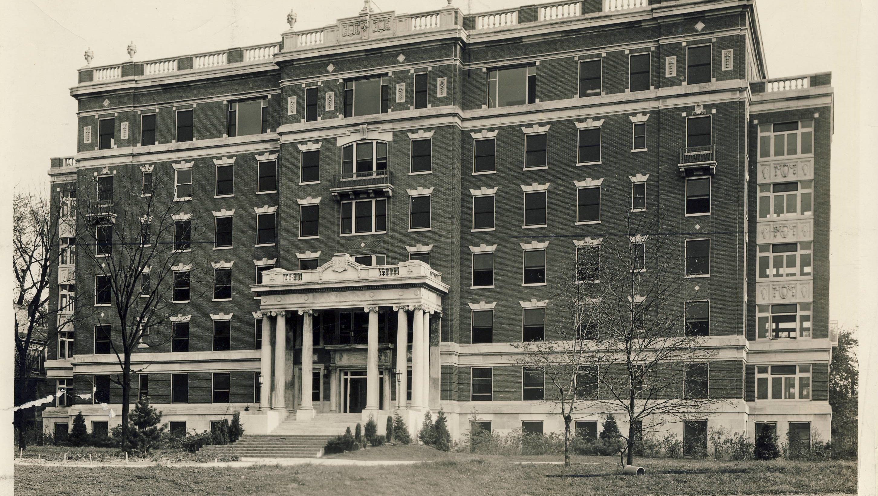Retro 1924 Hospital Becomes Government Site