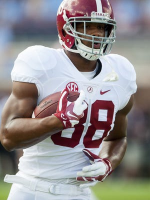 Alabama tight end O.J. Howard (88) warms up before the Ole Miss game at Vaught-Hemingway Stadium in Oxford, Ms., on Saturday September 17, 2016.