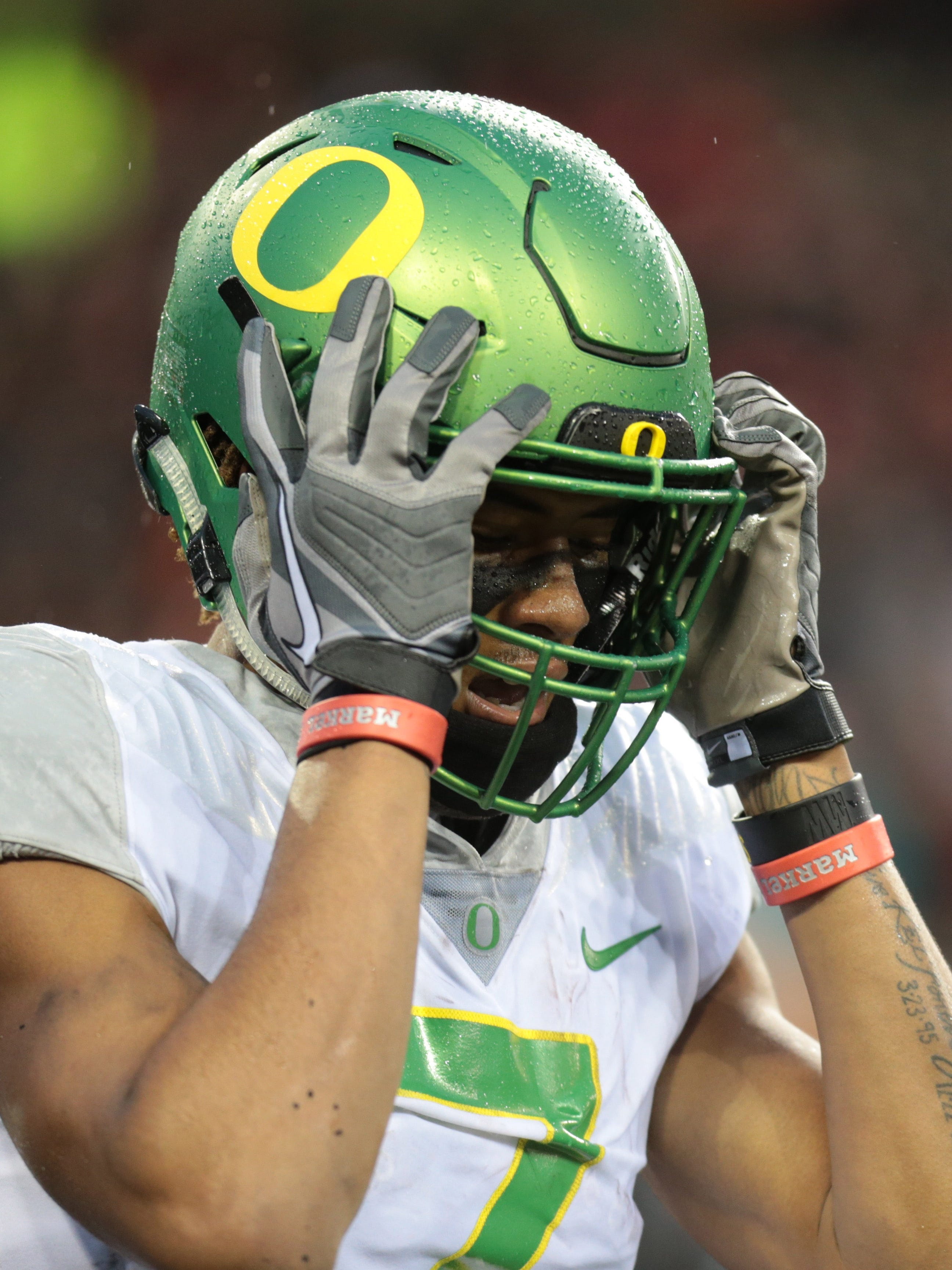 Ncaa Football Helmets Is Style Jeopardizing Player Safety