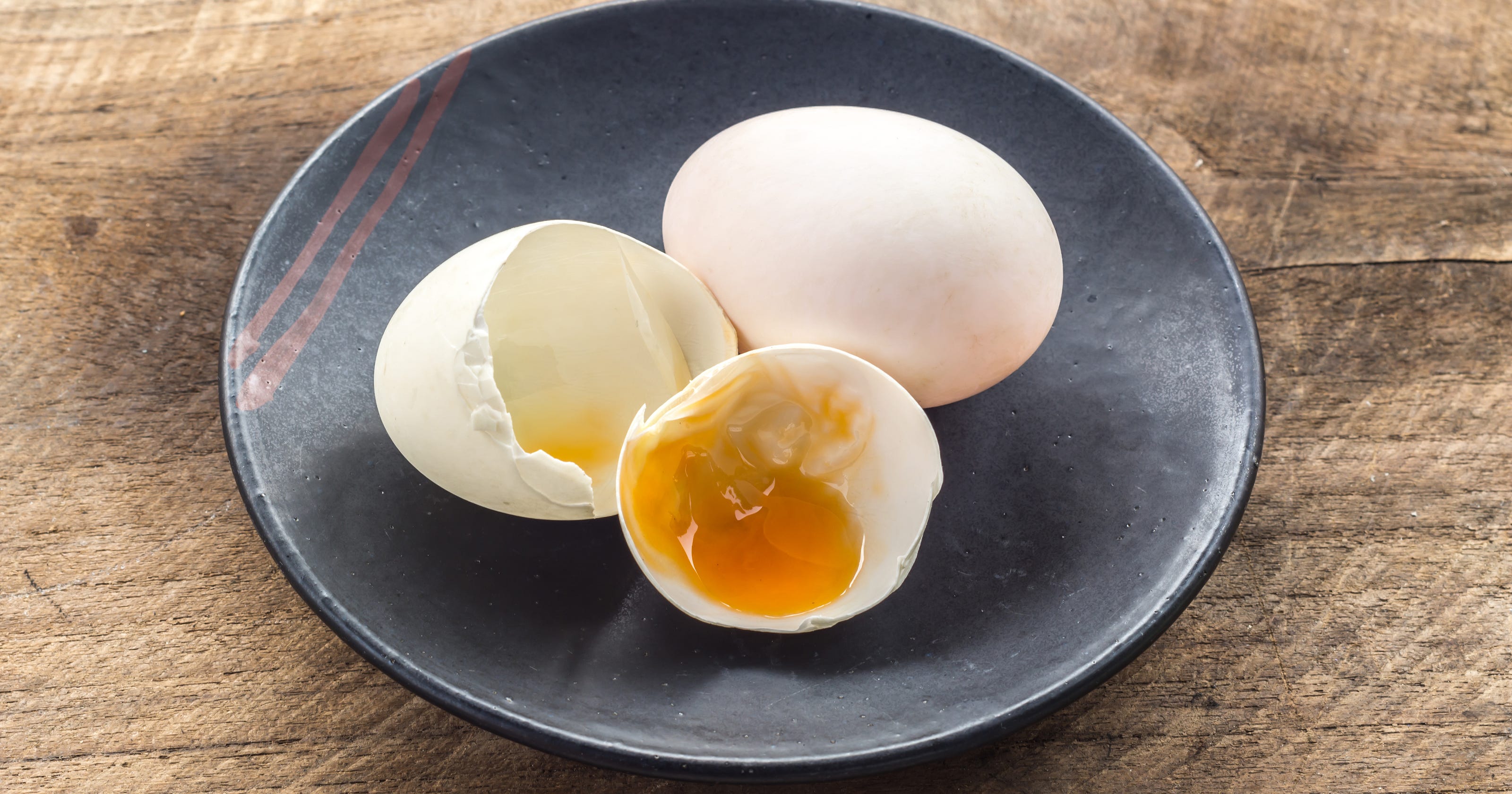 Неприятен запах яиц. Сырое яйцо. Раковина huevo. Rotten Egg. Spoiled Egg Chinese.