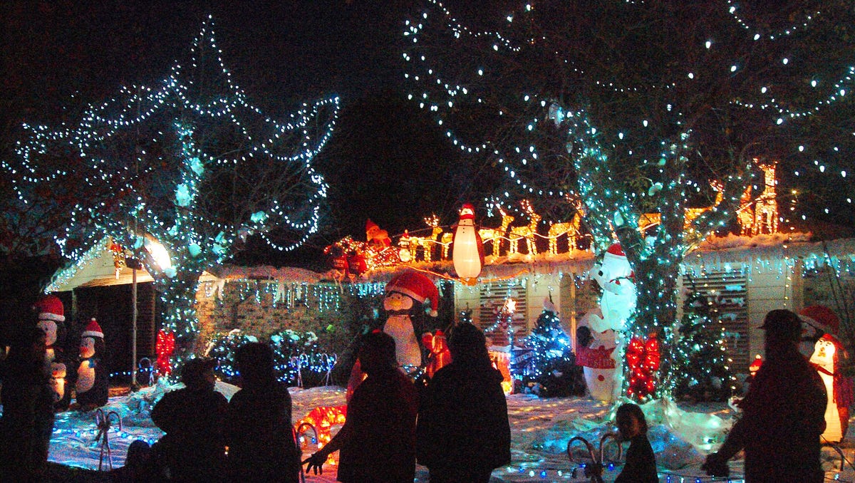 Candy Cane Lane holiday light shows in California