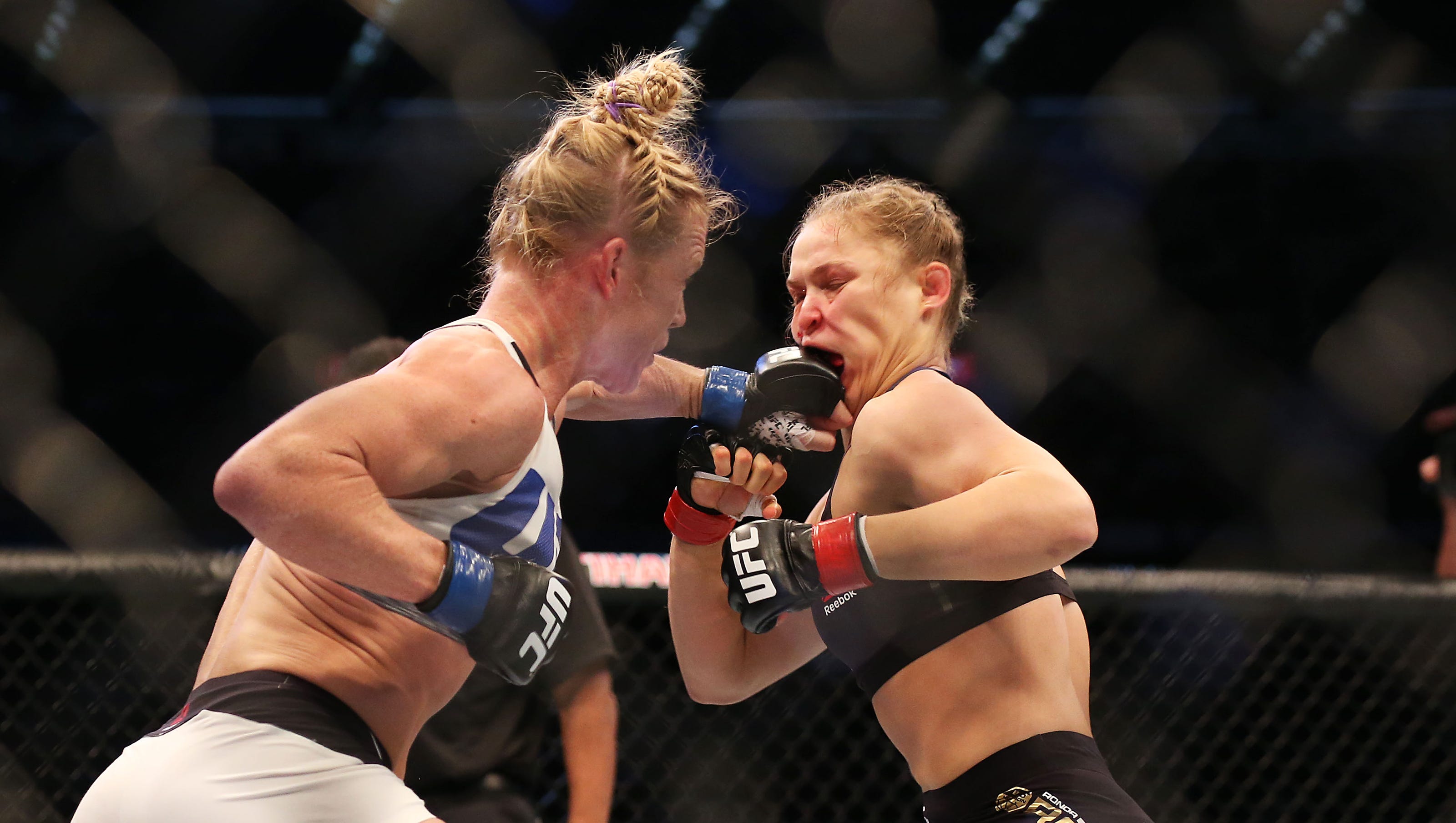 Ronda Rousey Ko D Reaction To Holly Holm Ufc 193 Upset