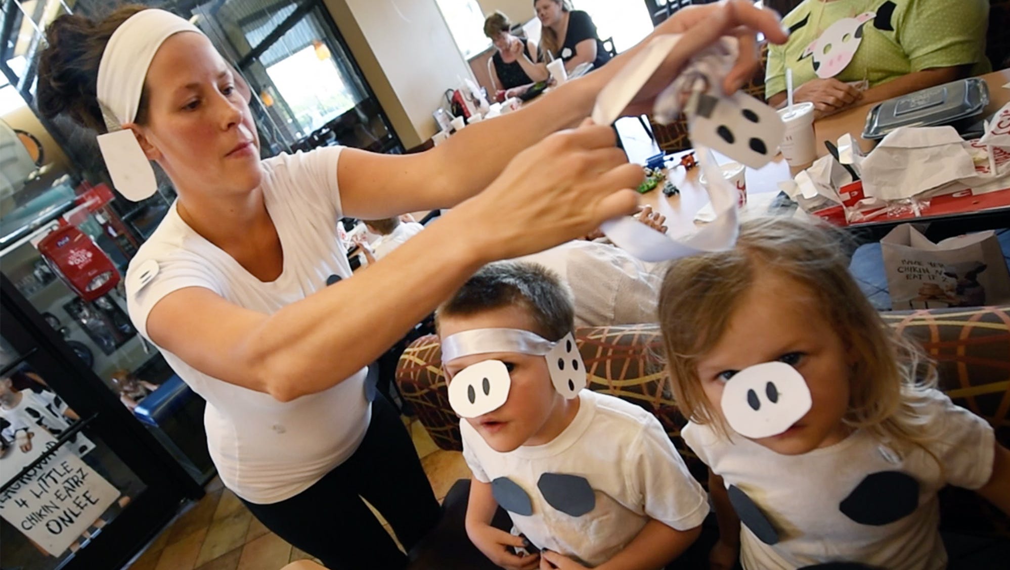 Dress Like A Cow For Free Food Tuesday During Chick Fil A S Cow