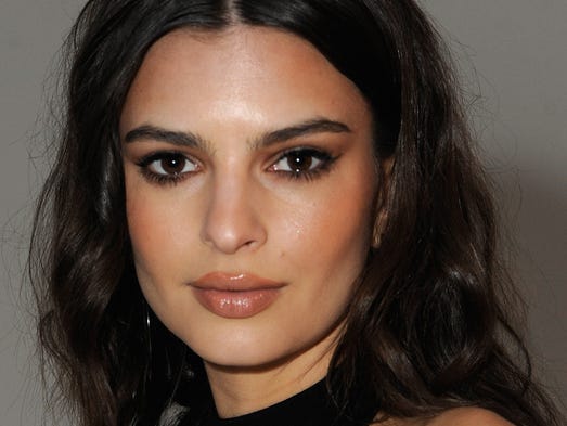 Want thick, natural eyebrows? Here's what you should be doing