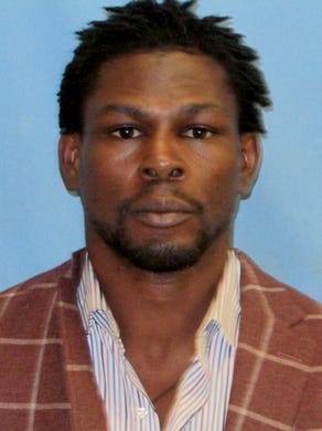 Middleweight boxing champion Jermain Taylor faces