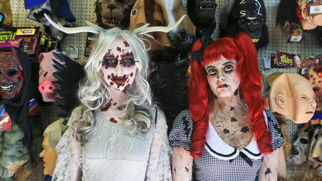 Get Creepy Chic Top Halloween Costumes For Android Free Wallpaper Creepy Chic Top Halloween Costumes For iPhone