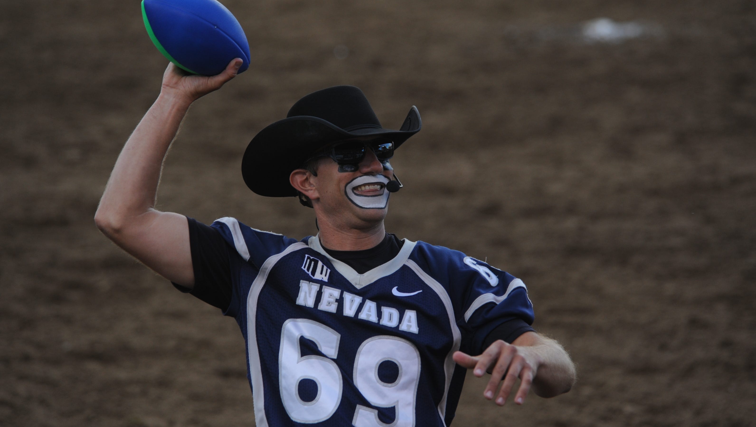 Reno Rodeo: Rodeo clown JJ Harrison lives "an unscripted life"