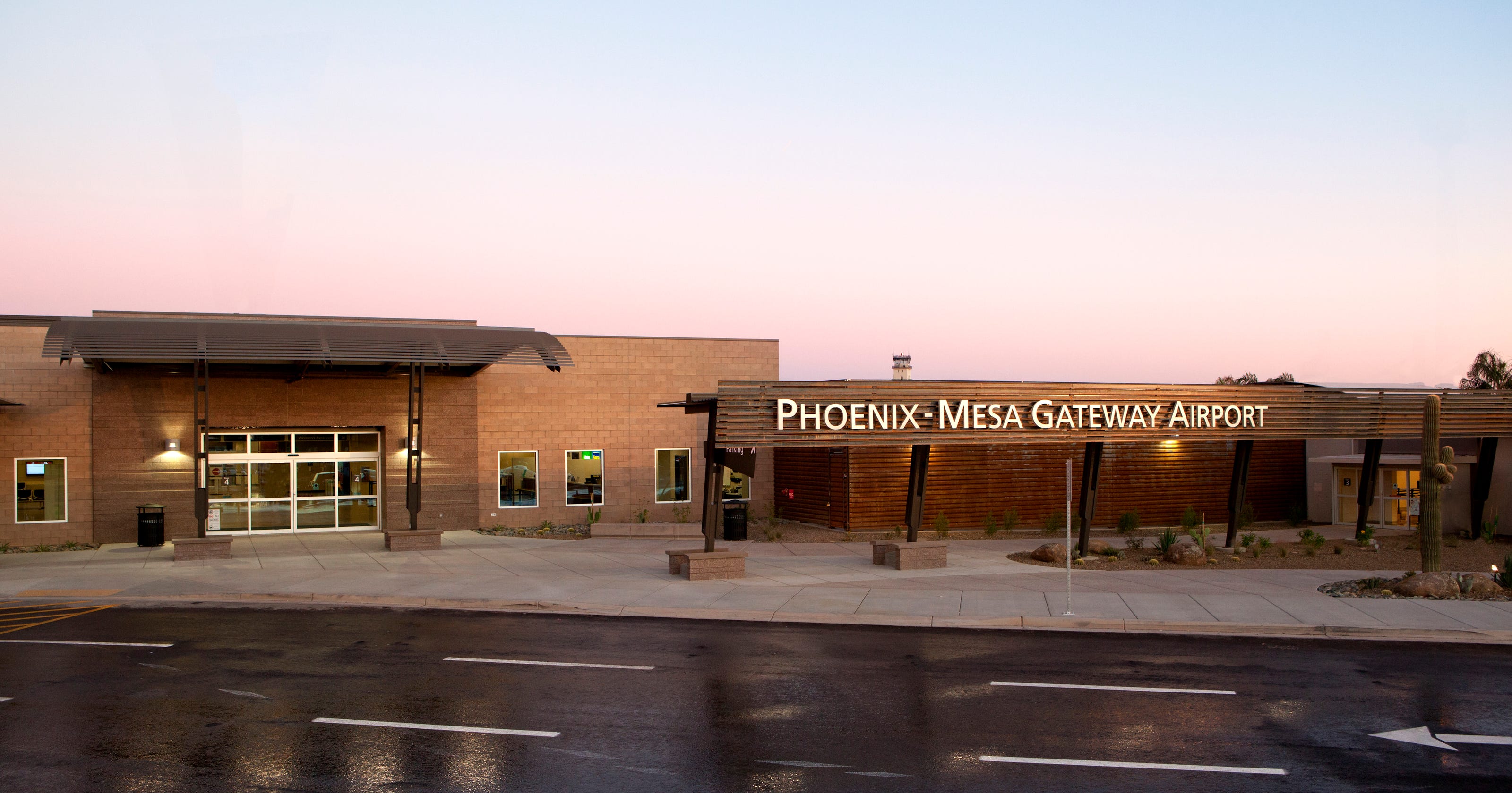 Mesa Gateway Airport plans improvements to food options