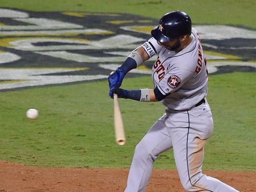 Game 2 at Dodger Stadium: Marwin Gonzalez connects