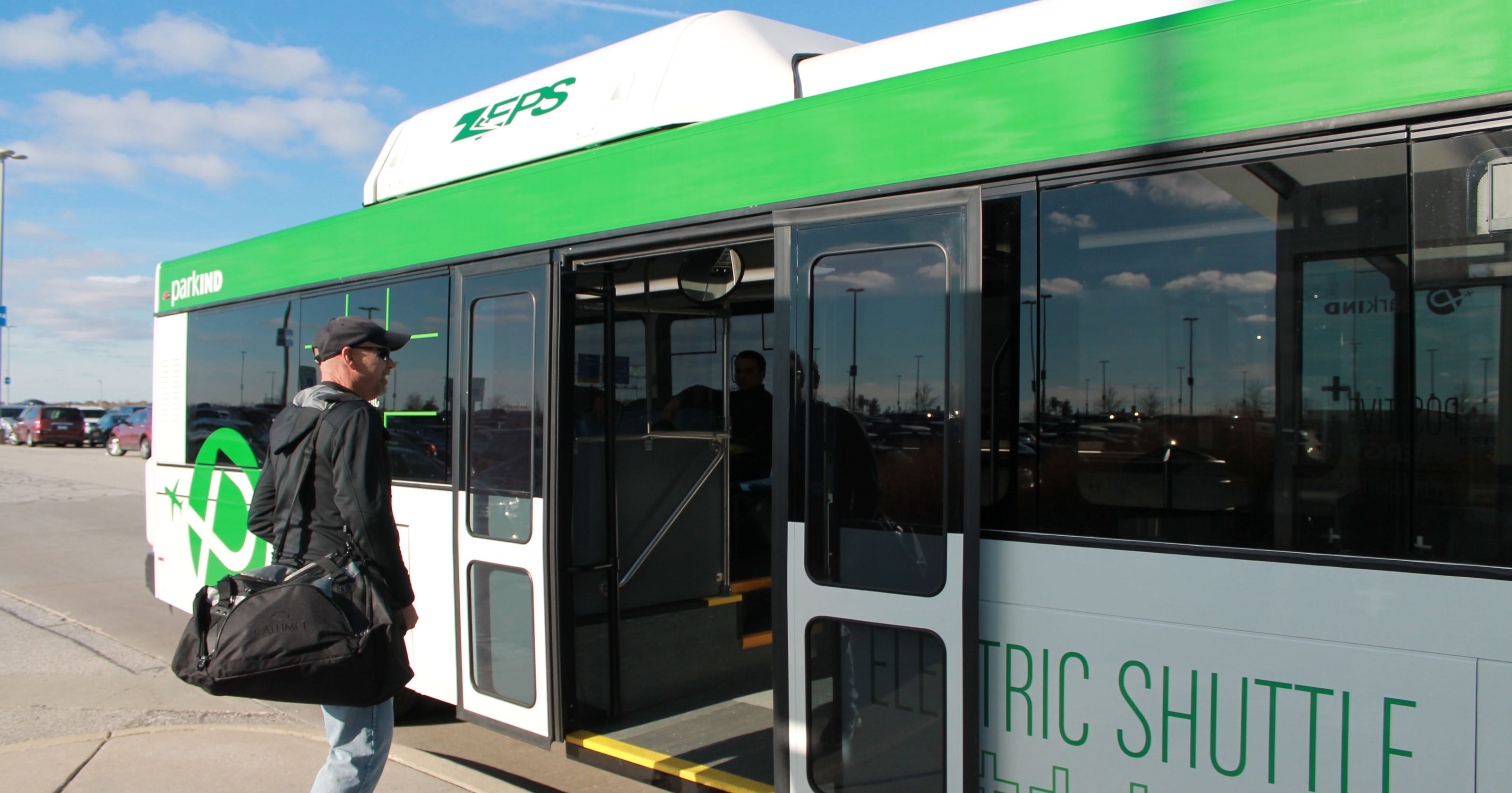 Indianapolis International Airport adding electric shuttle buses