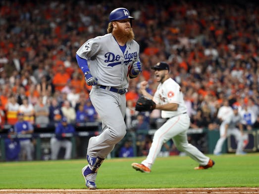 Game 3 at Minute Maid Park: Los Angeles Dodgers third