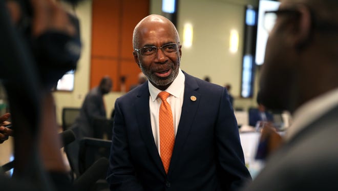 Larry Robinson is officially announced as FAMU's president Thursday with a unanimous vote by the Board of Trustees.