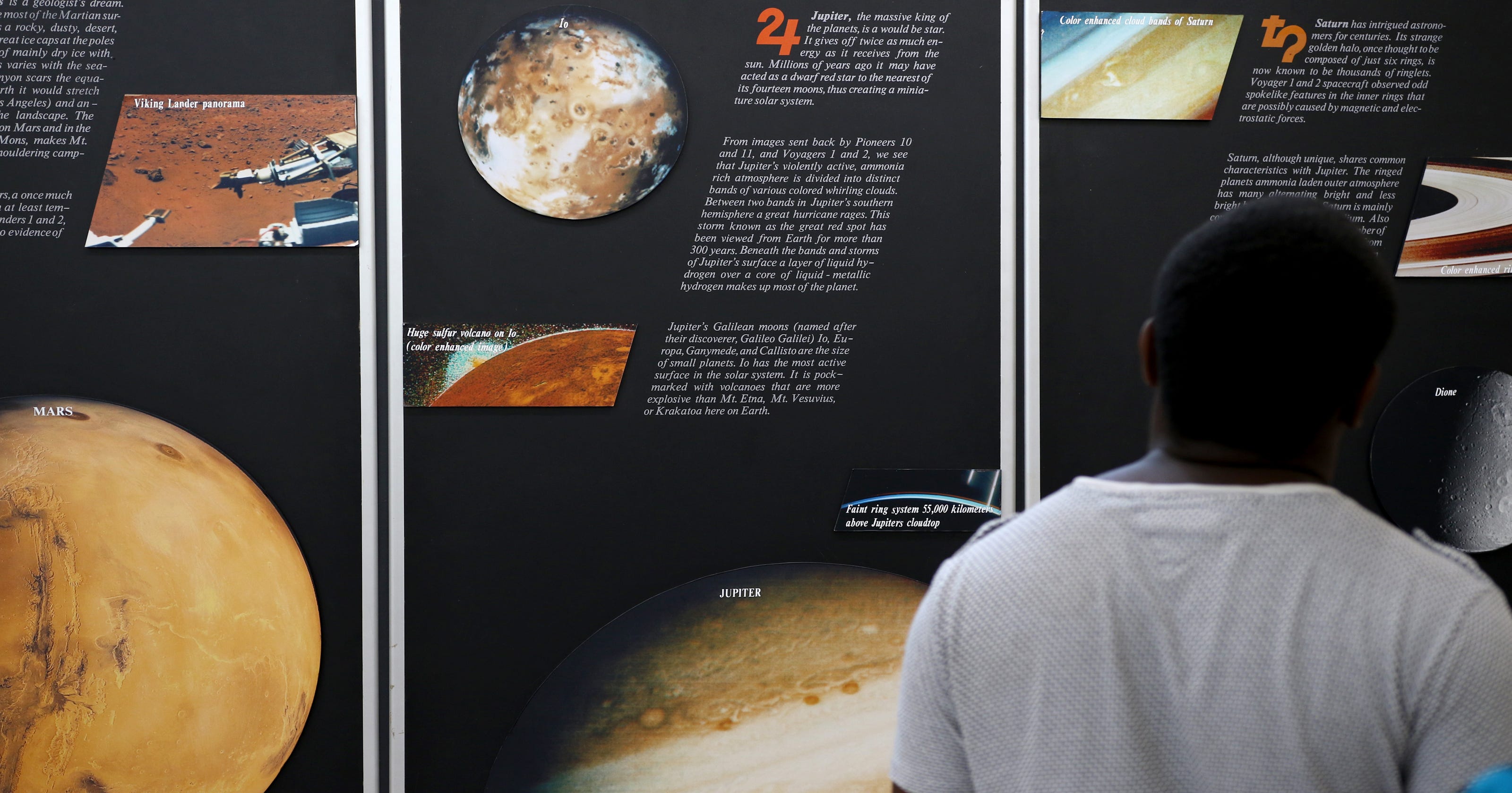 Nasa Engineer Gives Talk On Space