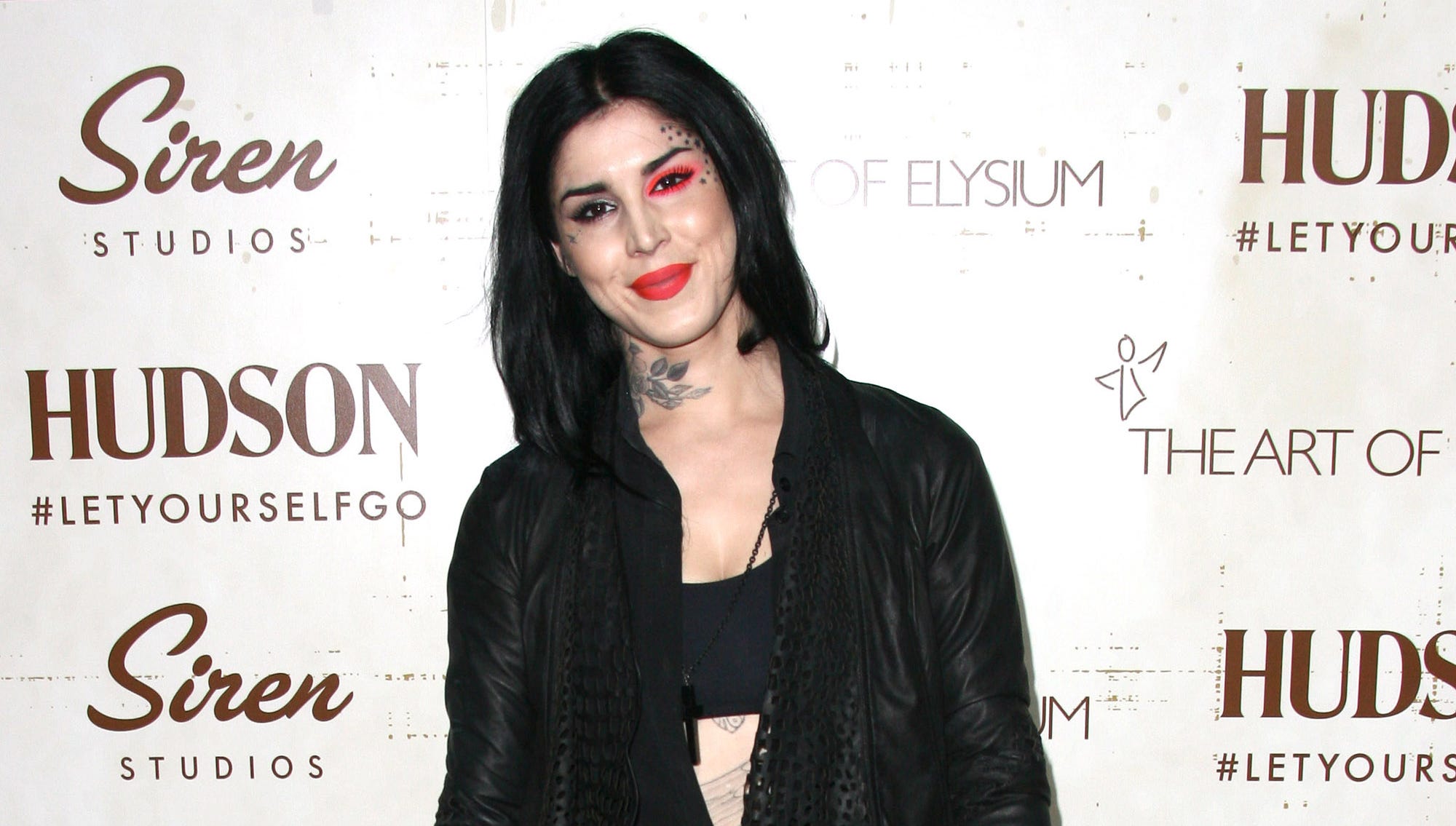kandidatgrad privat Skur Mom calls out Kat Von D for anti-vaccine post with heartbreaking story
