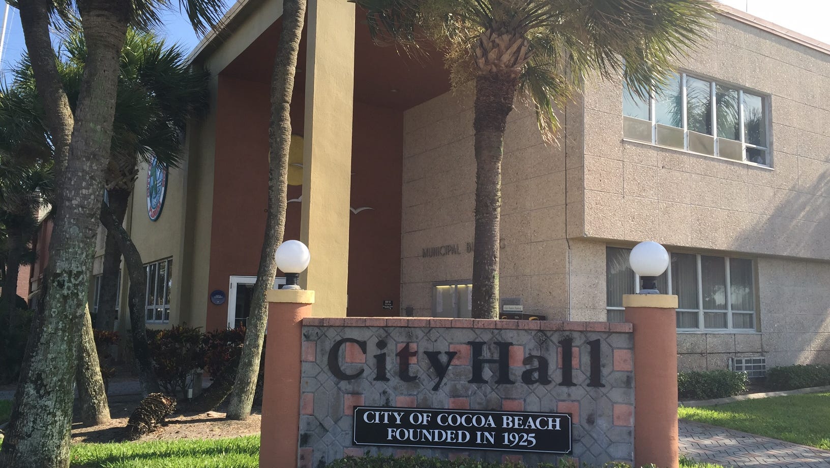 Cocoa Beach City Commission: Six candidates seek one of three seats
