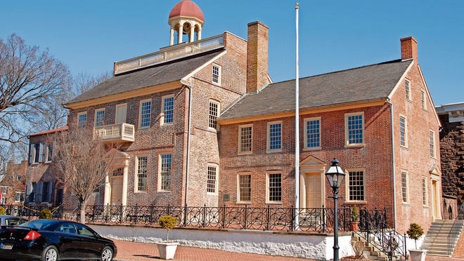 The New Castle County Court House Museum is where local lawmakers met on June 15, 1776, and declared

independence from Pennsylvania and England and established Delaware as a state.