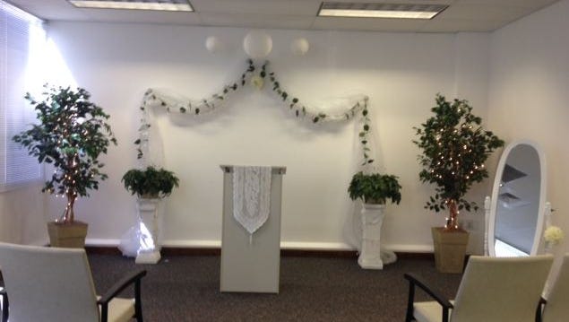Valentine's Day weddings: Cupid will be busy at Lee County Clerk of Court