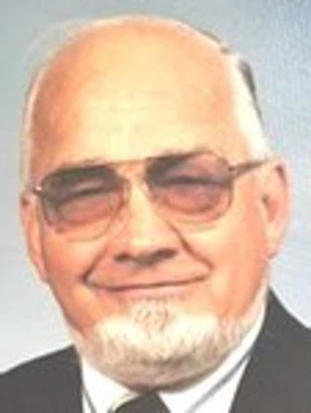 Family Heirloom Weavers Founder Dies