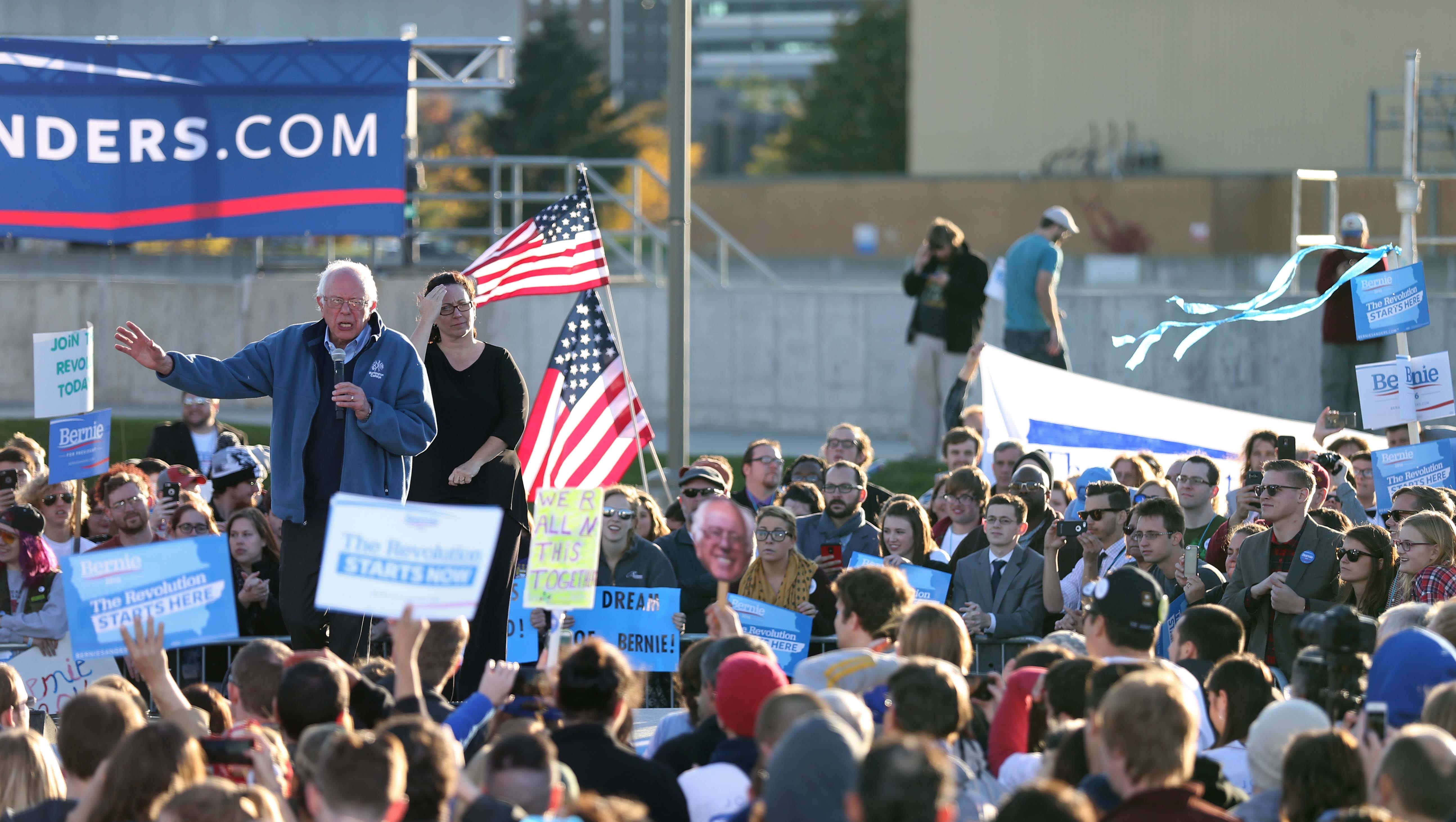 Sanders schedules Sunday events in Indianola, Des Moines