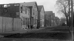 An Irish neighborhood in New Bedford in 1907: Acushnet Avenue looking South from Campbell.