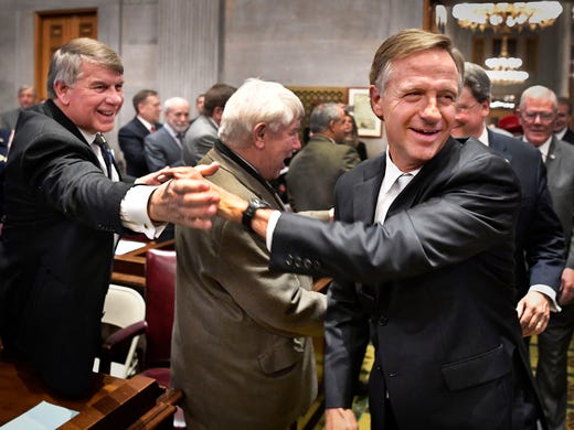 Governor Bill Haslam shakes hands with Sen. Ed Jackson,