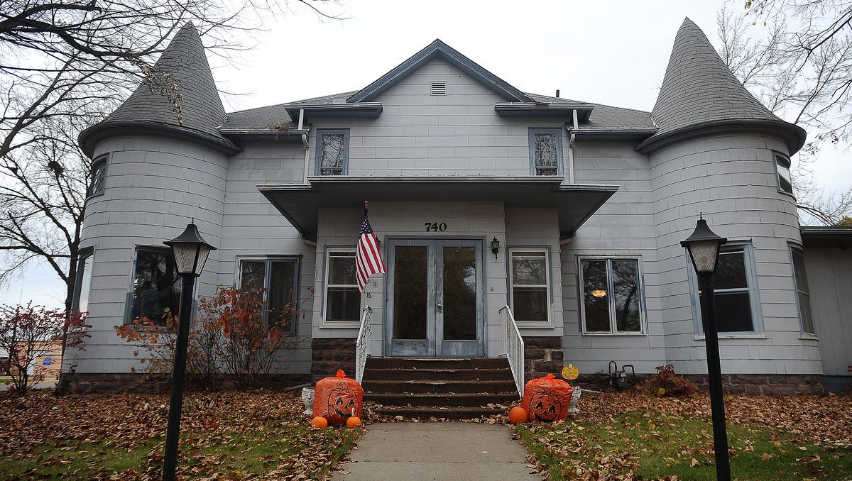 Photos Former Centerville funeral home